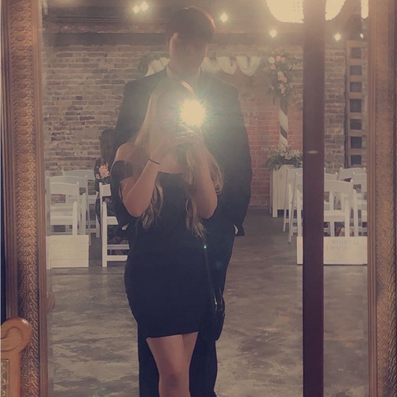 Meet your Posher, Alyssa - Picture 3 of 6